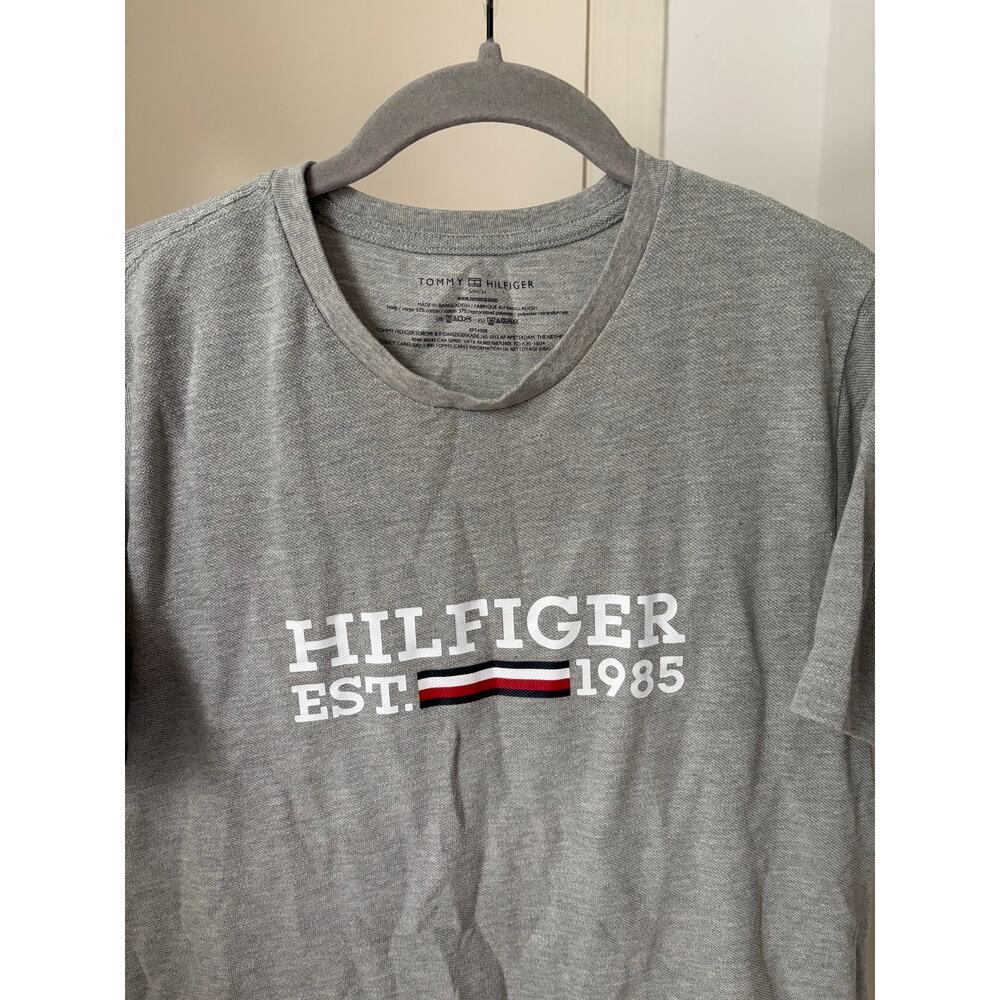 Tommy Hilfiger Gray Logo T Shirt Mens XL Short Sleeve Crew Neck Casual Tee - Picture 4 of 6